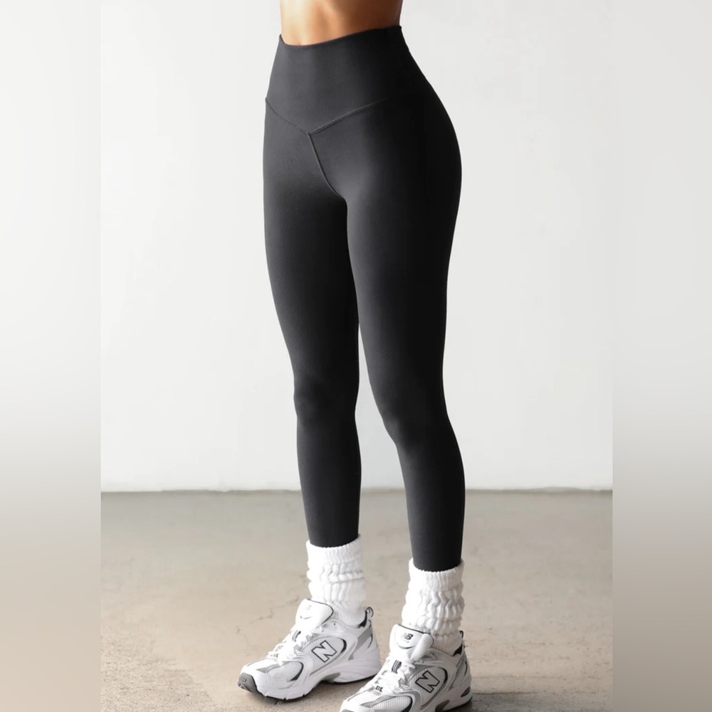 NEW Joah Brown leggings!